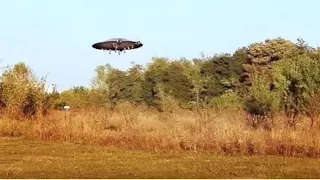 This real life flying saucer really works