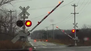 When One Gate Goes Up The Other Goes Down! CSX Train Meets NS Train! Big CSX Train With DPU Alright!