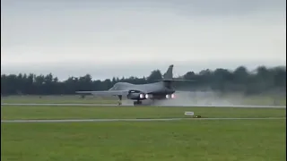 Extremely Loud Full Afterburner Take Off B1-B Lancer