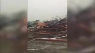 RAW VIDEO: Tornado damage in Adel, Ga. at Sunshine Acres Mobile Home Park (CNN)