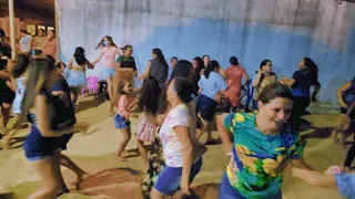 A dança da amizade