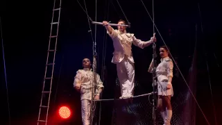 Flying Trapeze ''Heroes'' - 37' Festival Mondial du Cirque de Demain, Paris 2016. Silver Medals.