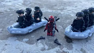 Лего Дэдпул vs Полиция. Lego Police vs DEADPOOL.