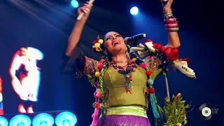 Lila Downs - La campanera | Al chile Tour