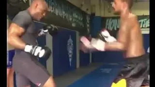 kamaru usman sparring with Michael johnson see watch what  happened