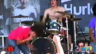 I Set My Friends On Fire - "Beauty Is In The Eyes Of The Beerholder" Live in HD! at Warped Tour '09