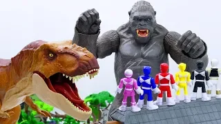 Power Rangers & Marvel Avengers Toys Pretend Play | KING KONG and T Rex Attack Superhero