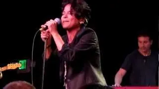 Vicci Martinez - Run Run Run (HD Live at Showbox at the Market)