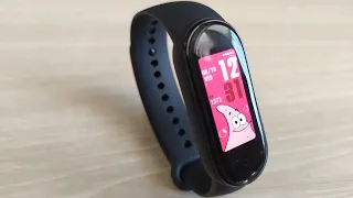 Как поменять заставку экрана на Mi Band 5 ?