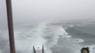 Evinrude E-Tec G2 300 hp Caught in a powerful thunderstorm Part 2