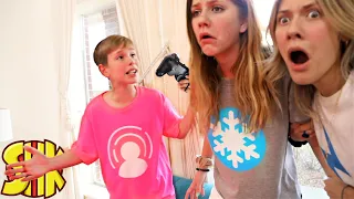 Mean LITTLE BROTHER plays VIDEO GAMES all day, TRICKS SISTERS to do his chores!