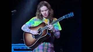 Billy Strings “Ride Me High” (J.J. Cale cover) in Glasgow, Scotland 12/11/22