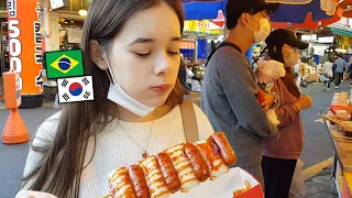 한국 시장에서 제일 맛있는 음식 찾기 (브라질 여자)