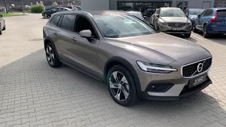 V60 Cross Country Pro B5 benzyna 250KM AT AWD Pebble Grey 727 DOIN 5233427