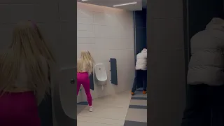 PRANK/ came out of the toilet with a guy