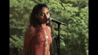 Jessie Reyez - MUTUAL FRIEND (Acoustic Performance)