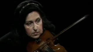 Ida Haendel - Brahms: Violin Concerto in D major - Franz-Paul Decker/Radio Orchestra of Canada