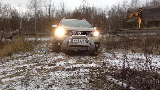 Dacia Duster 4x4 on offroad track