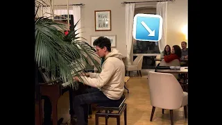 Playing Piano Under Palm Trees – Hotel Flashmob by Thomas Krüger