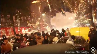 Gewalt bei Pro-Palästina-Demos: Vermummte zünden Autos in Berlin-Neukölln an | ntv