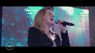 Jesús es el centro - Iglesia Rey de Reyes (Video oficial en vivo estadio Luna Park)