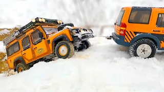 Frozen Frontiers: RC Land Rovers vs. the Arctic Snow Challenge