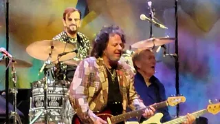 Ringo and the All-Star Band - Who Can It Be Now? - 9/11/22 - The Met, Philadelphia, PA