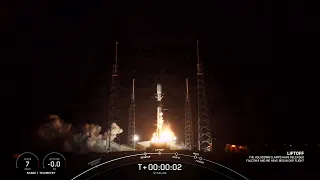 Blastoff! SpaceX launches 56 Starlink satellites, nails landing at sea