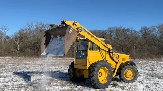 Köp Balkastare Volvo bm 641 med många redskap på Klaravik