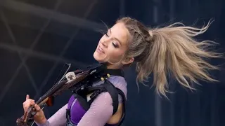 Lindsey Stirling/Shatter me live lollapalooza fancam #lindseystirling