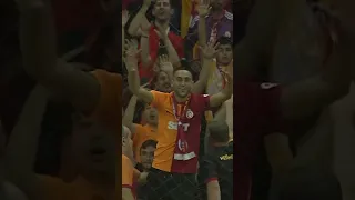 Hakim Ziyech receives EPIC introduction at Galatasaray