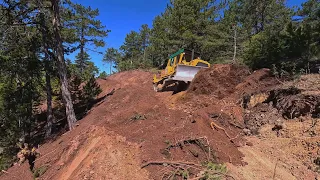 How Does the Legendary Caterpillar D7g Bulldozer Correct Road Slopes? #caterpillar #bulldozer