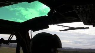 Start Bell UH-1D (cokpit)