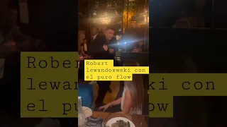 Que estilo el de Robert 🔥🔥 #baile #bailes #robert #lewandowski #futbol #shorts #viral #dance