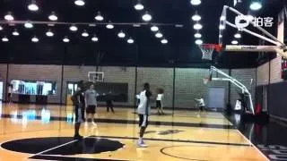 Tracy McGrady Practicing Jump Shots With Leonard