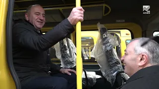 Рашид Темрезов вручил руководителям районов КЧР ключи от новых школьных автобусов