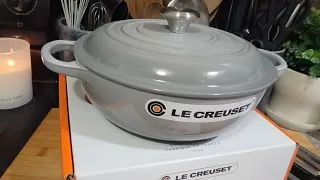Le Creuset 2.5 Quart French Oven (un-boxing)