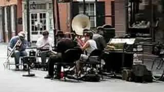 Live music in New Orleans Street