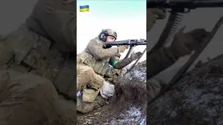 🇺🇦🇩🇪Ukrainian soldier fires a German MG-3 machine gun