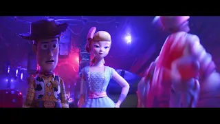 История игрушек 4 / Toy Story 4 - отрывок №1 (Дюк Бубумс)