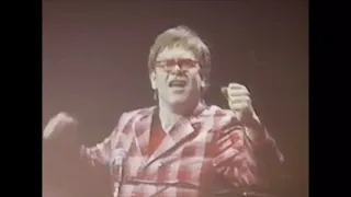 Elton John - Saturday Night's Alright (For Fighting) - Live in New York 1998