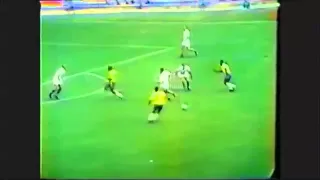 1970 Pele vs Czechoslovakia - World Cup