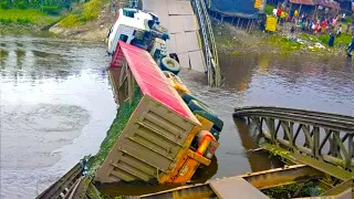 TOP UNBELIEVABLE IDIOTS TRUCK & CAR CRASHING 2023_IDIOT CRAZY TRUCK DRIVERS_ BAD DAY AT WORK FAILS