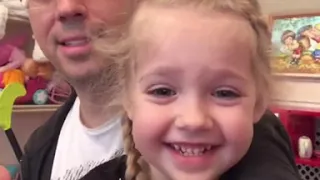 5 летняя дочь Пугачевой и Галкина уже говорит на французском