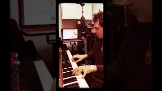 Alice In Chains / Mad Season / Pearl Jam [Grunge Medley] - Aleks Ferrara piano and voice