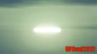 Video: Bright cigar-shaped UFO flies over Perth, Australia