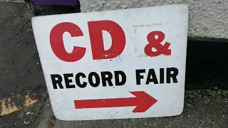 Come with me to the record fair