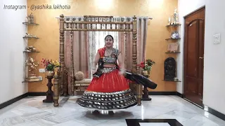 Nagada Sang Dhol | Navratri Special | Deepika P | Ranveer S | Dance cover-  Yashika Lakhotia