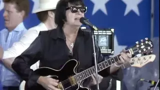 Roy Orbison - Mean Woman Blues (Live at Farm Aid 1985)