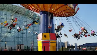 Wave Swinger ride at the Chicago Navy Pier, Chicago, USA 2019